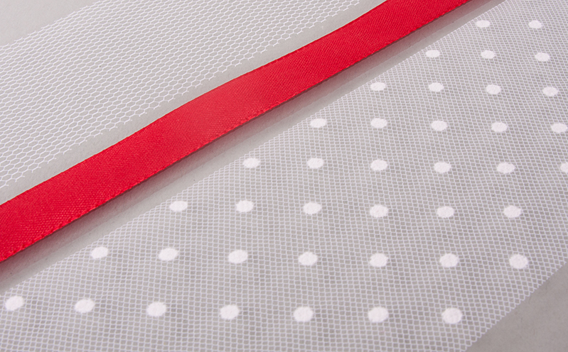 Mesh & taffeta ribbons